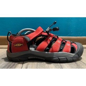 Keen Newport H2 Men's Size 6 Waterproof Hiking Closed Toe Red Beach Sandals